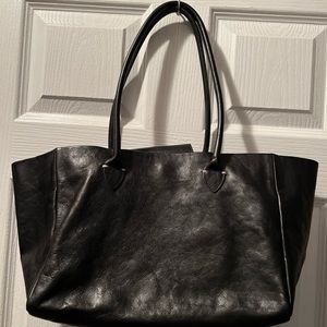 CLARE V. BLACK LEATHER SHOULDER BAG